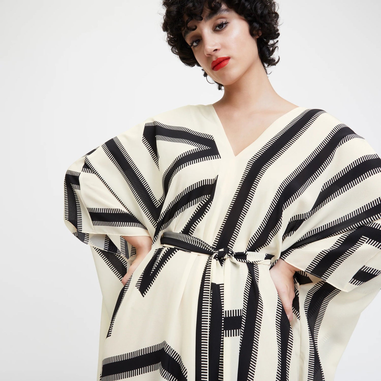 WHITE SCALE FRENCH MOSS KAFTAN